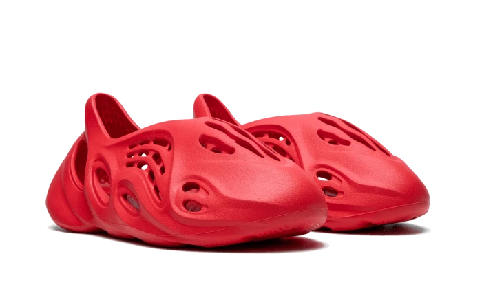 Adidas Yeezy Foam RNNR Vermillion
