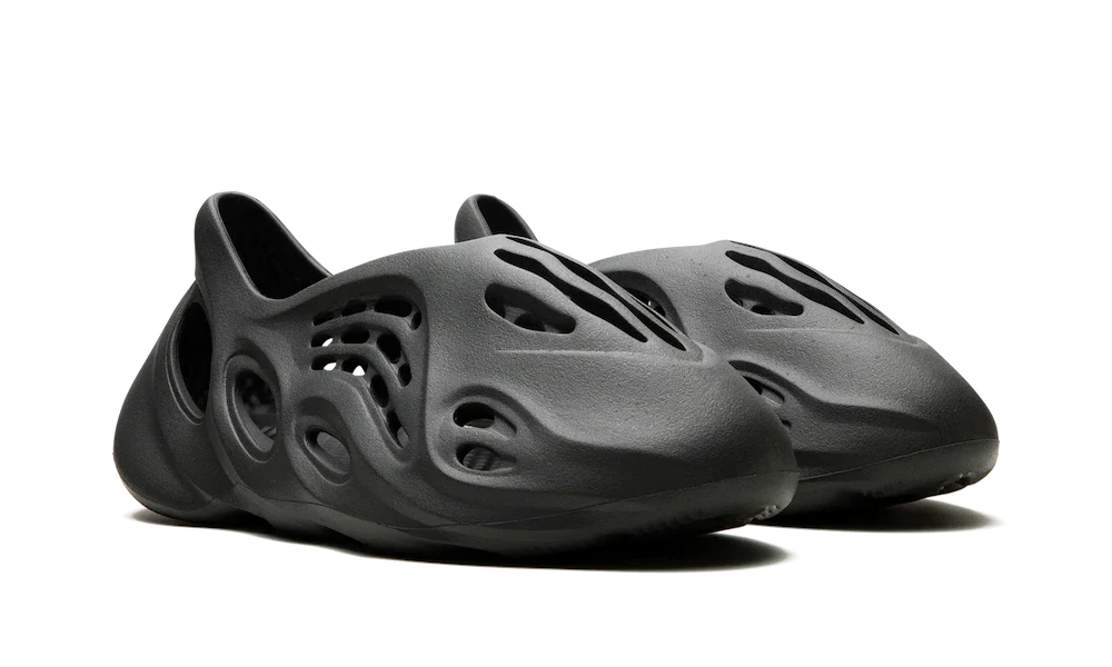 Adidas Yeezy Foam RNR Carbon