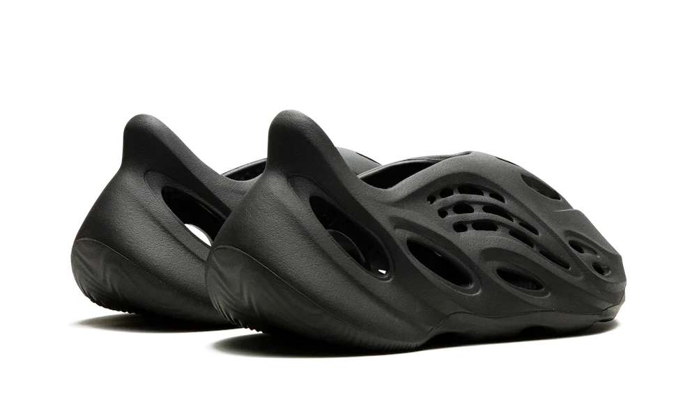 Adidas Yeezy Foam RNR Carbon