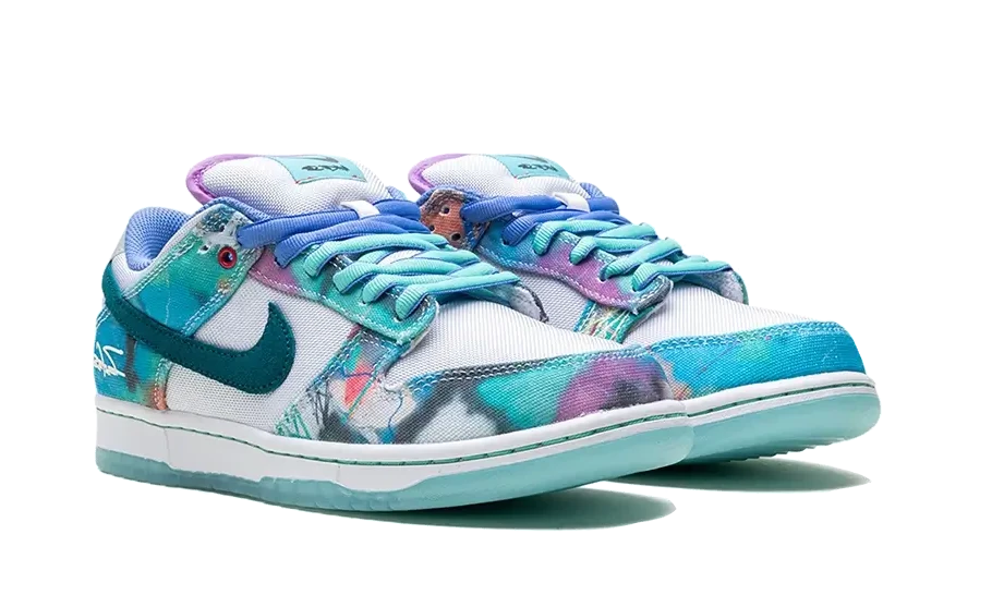 Nike SB Dunk Low Futura Laboratories Bleached Aqua