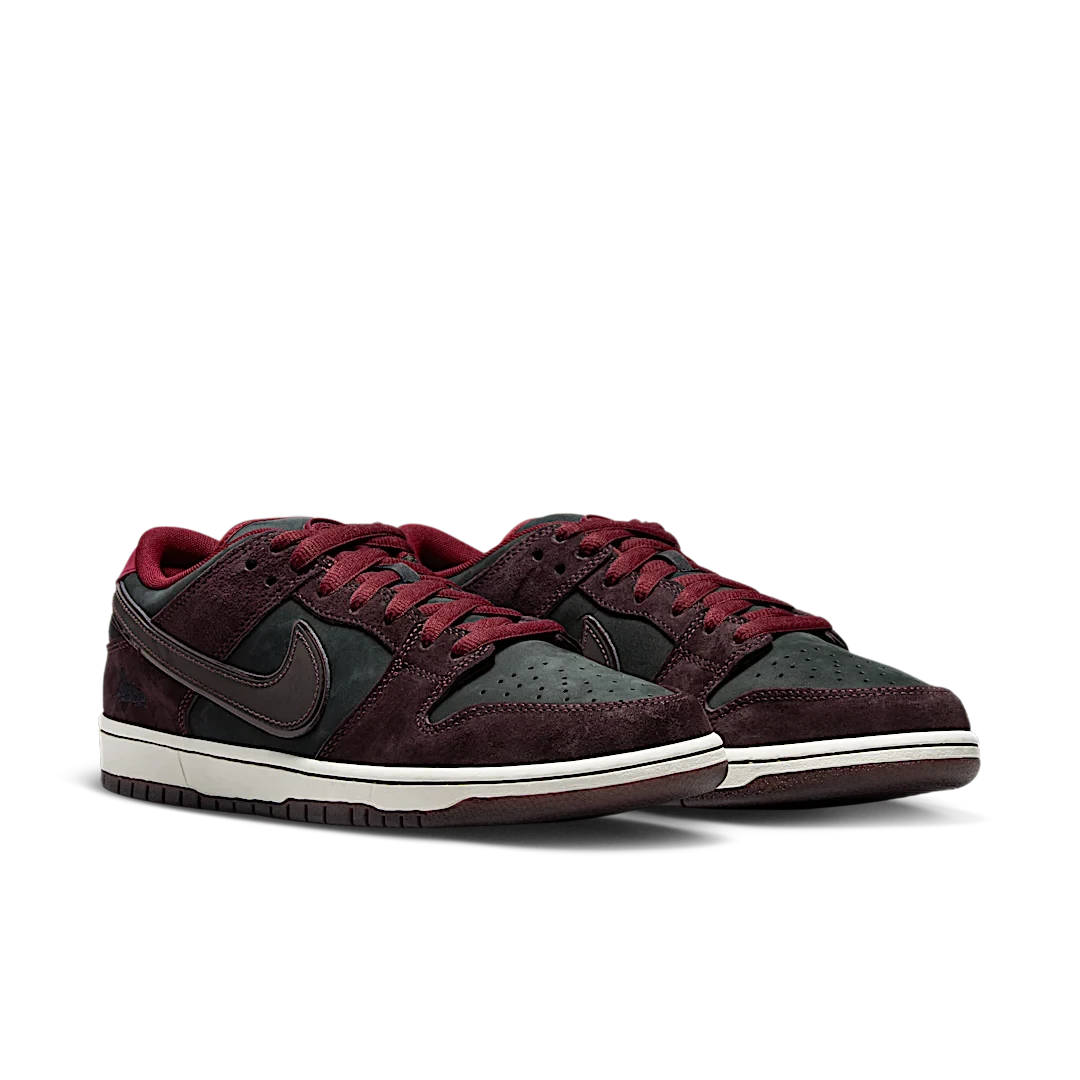 Nike SB Dunk Low Riot Skateshop