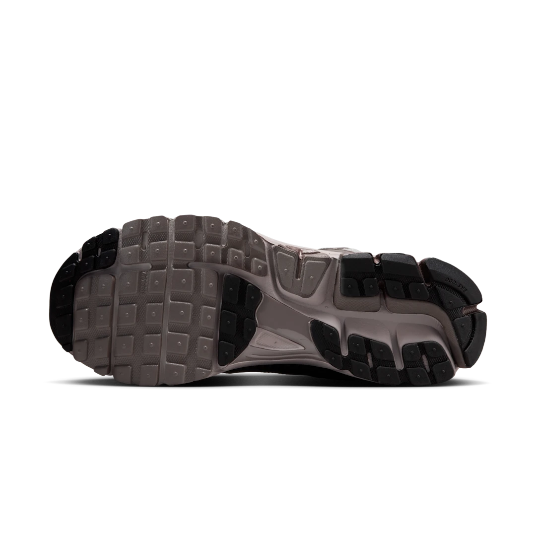 Nike Zoom Vomero 5 College Grey Cave Stone